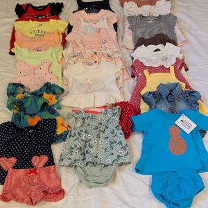 Baby Girl (0-3 Mo.) Summer Lot (26 PCs) Mostly New Carter's 2 "Little Sister"